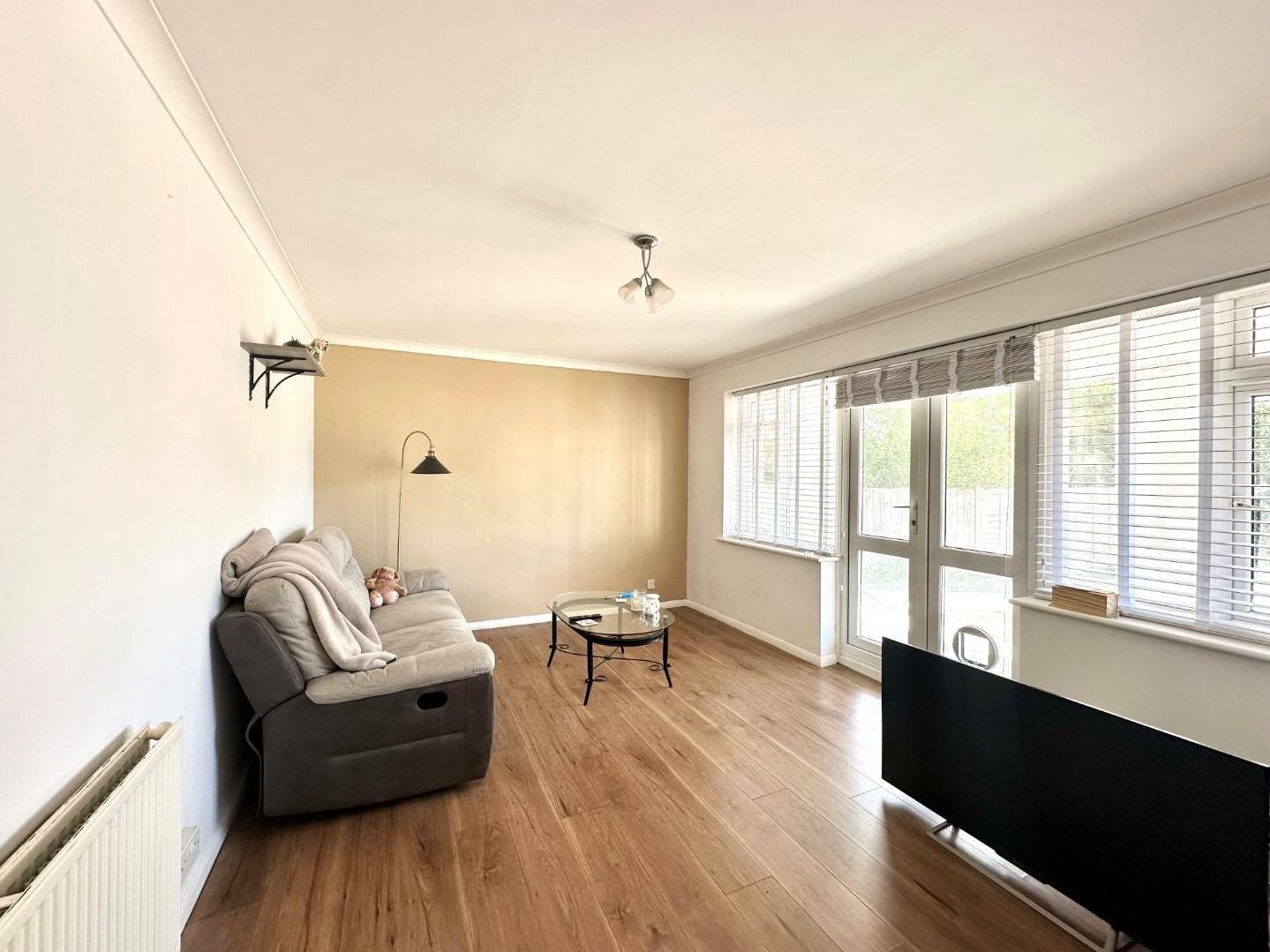 Flat Farmlands Close in Wealden
