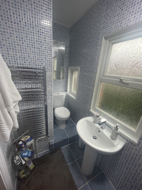 Room Hawarden Road in Greater London