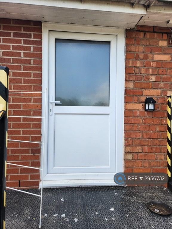 Flat Tyseley Lane in Birmingham