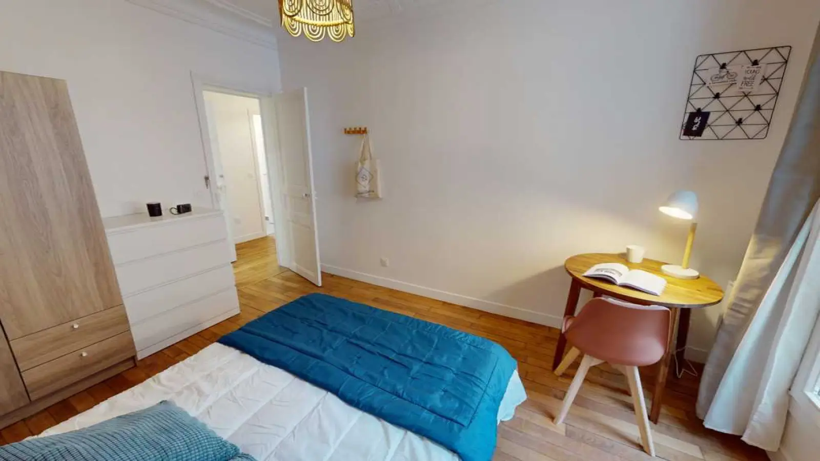 Chambre Rue Chaligny à Paris
