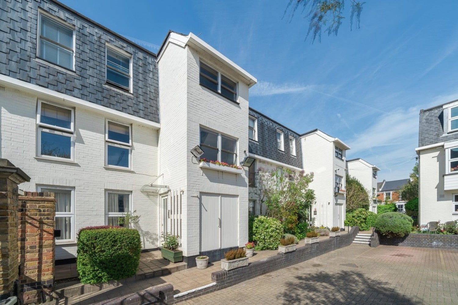 Flat Lots Road in Greater London