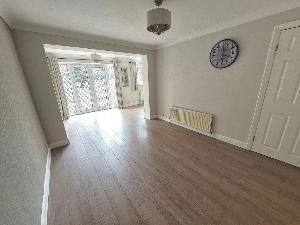 House Pear Tree Road in Sandwell