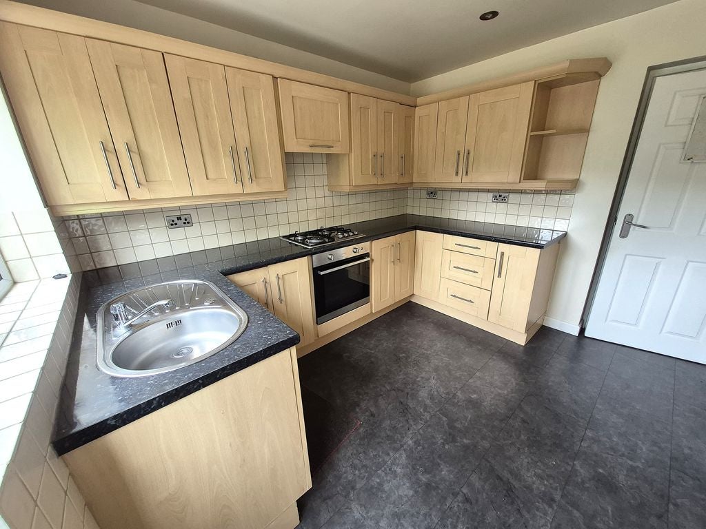 House Pear Tree Road in Sandwell