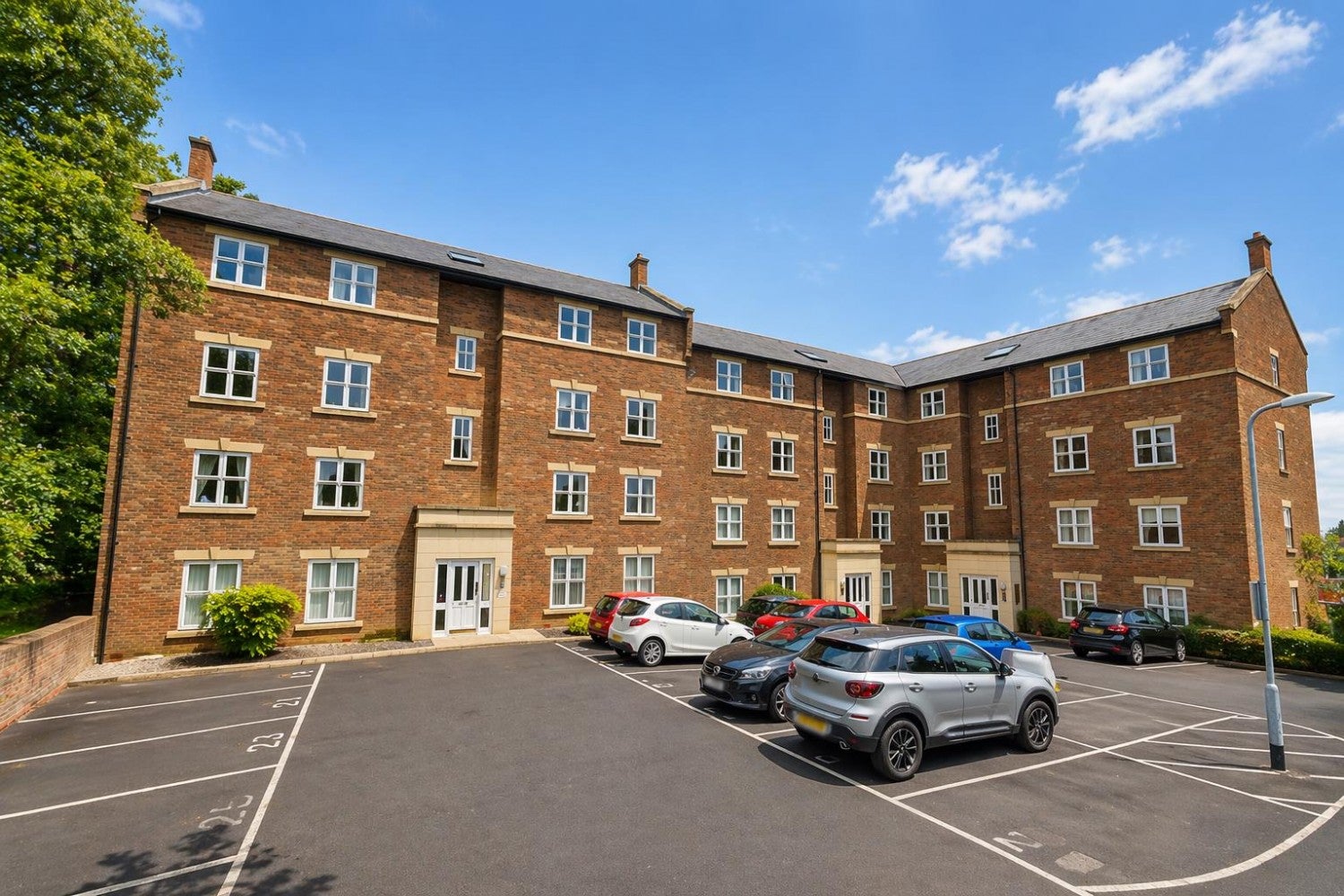 Flat Blandford Court in Newcastle upon Tyne