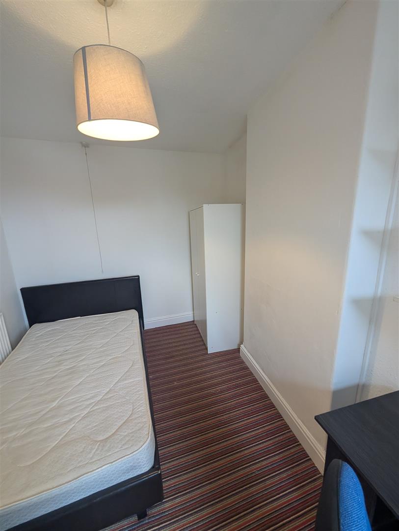 Room Coulston Road in Lancaster