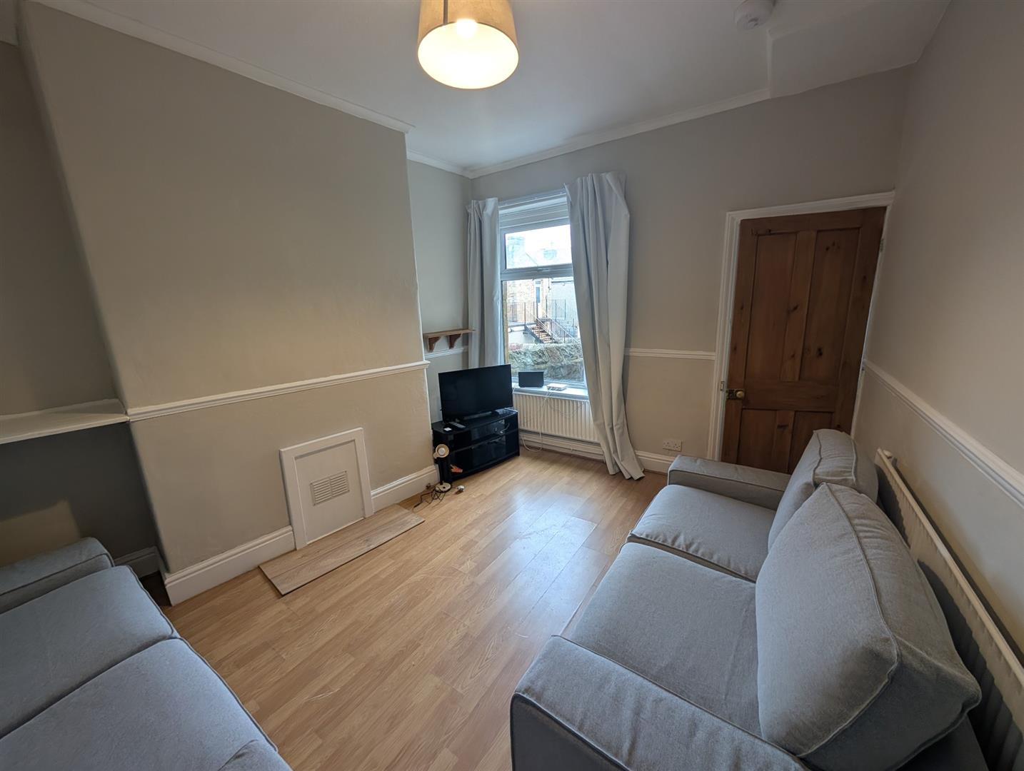 Room Coulston Road in Lancaster