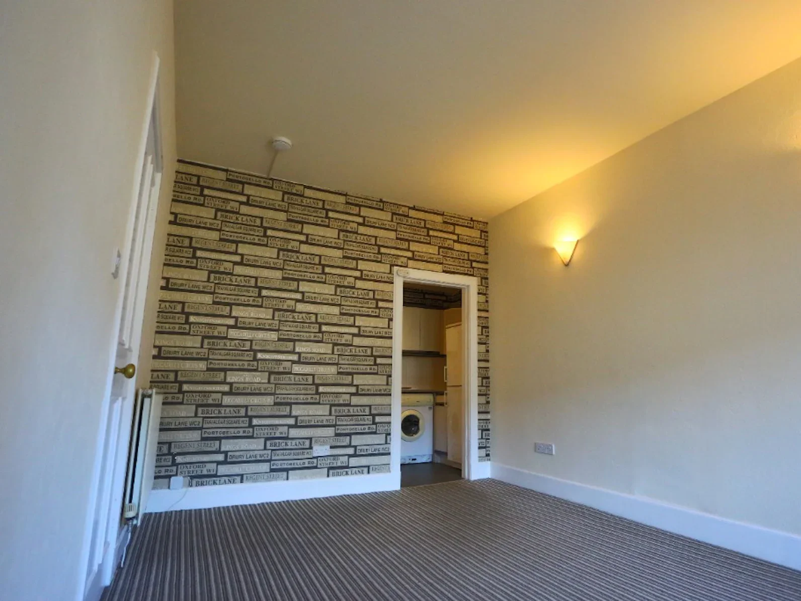 Flat Watson Crescent in City of Edinburgh