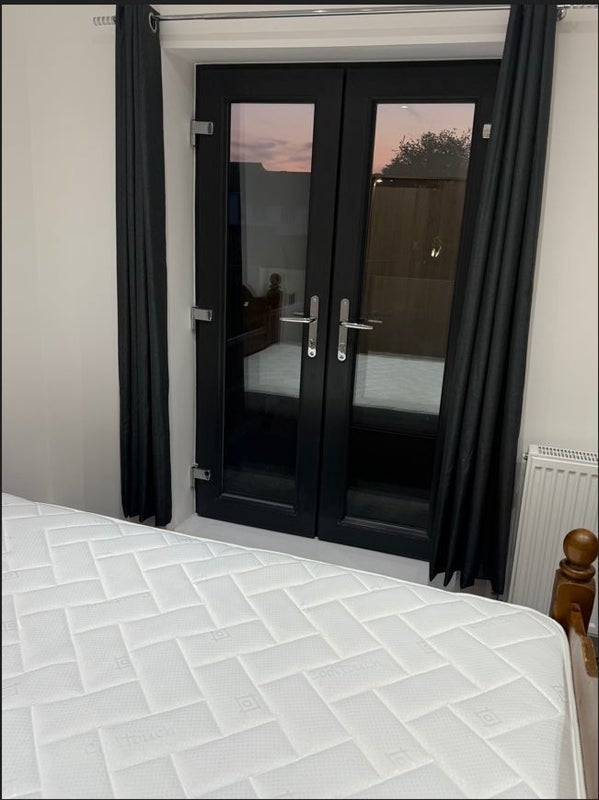 Room Conifer Way in Swanley