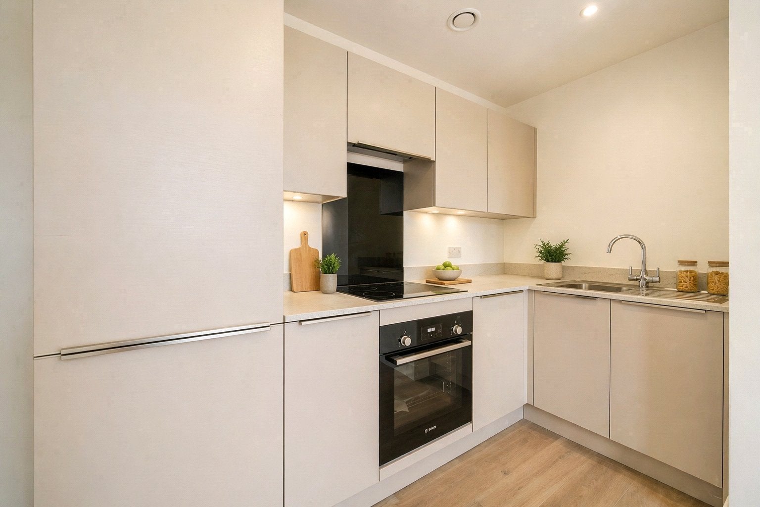 Flat Catteshall Road in Waverley