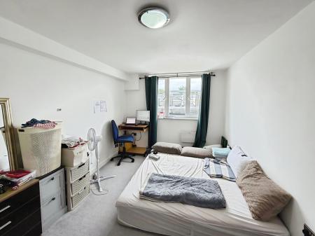 Flat Misterton in Peterborough