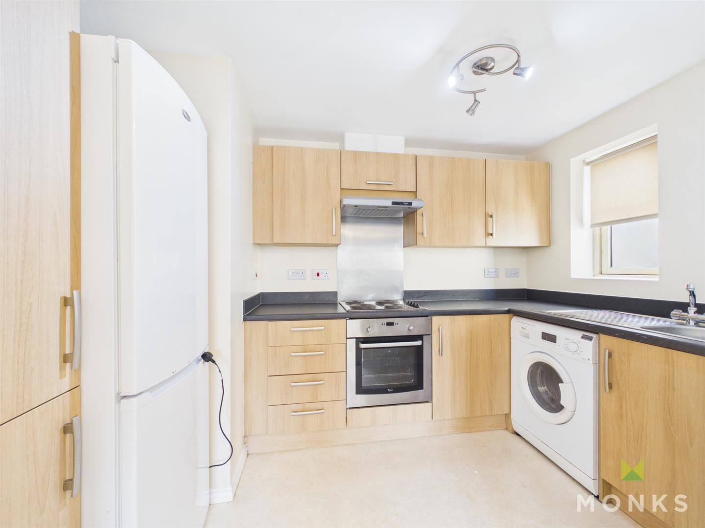 Flat Saint Johns Walk in Dawley
