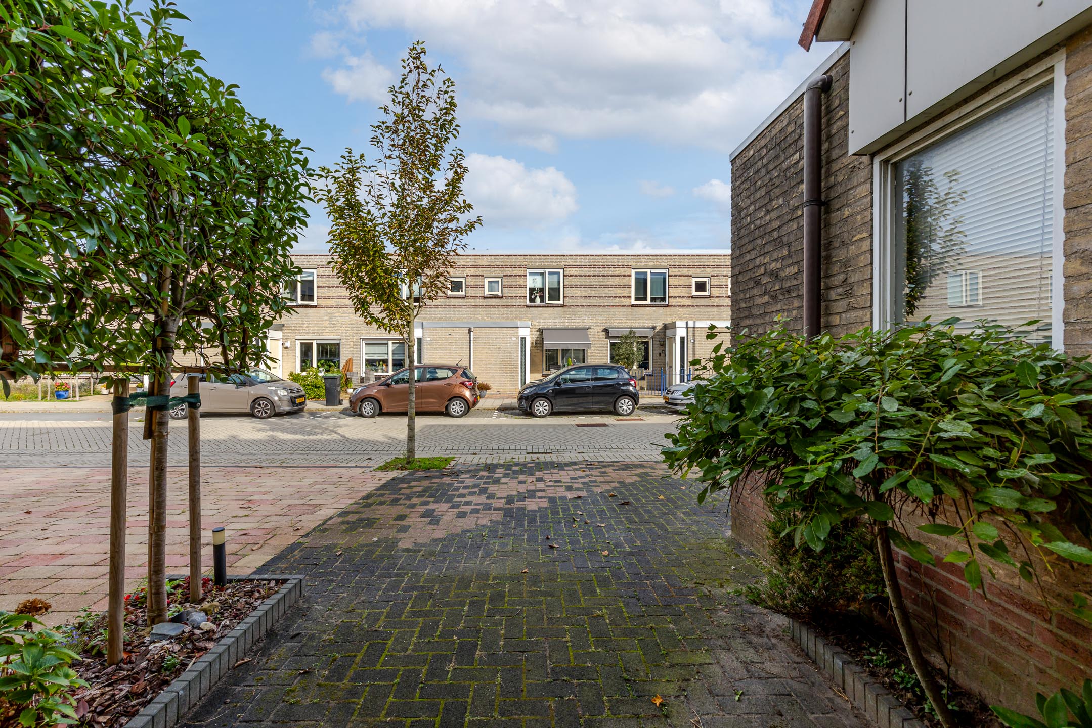 Tussenwoning te koop: De Akkers 52, Schiedam