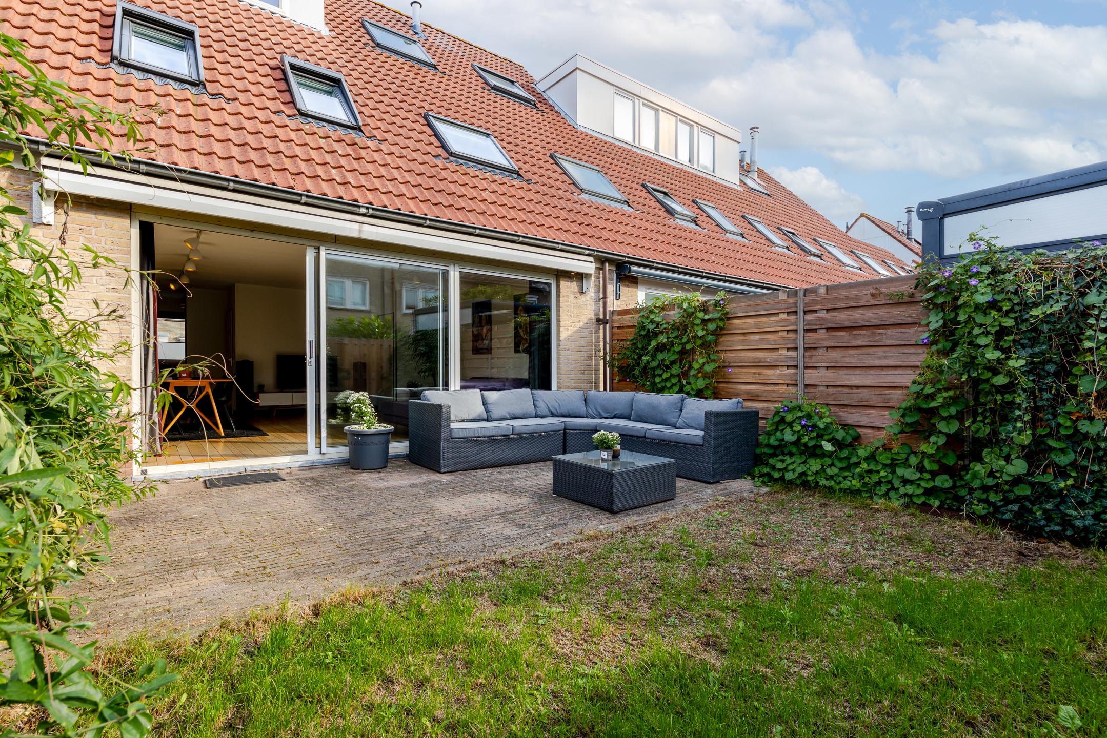 Tussenwoning te koop: De Akkers 52, Schiedam