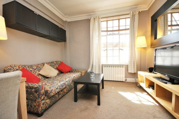 Flat Hallam Street in London