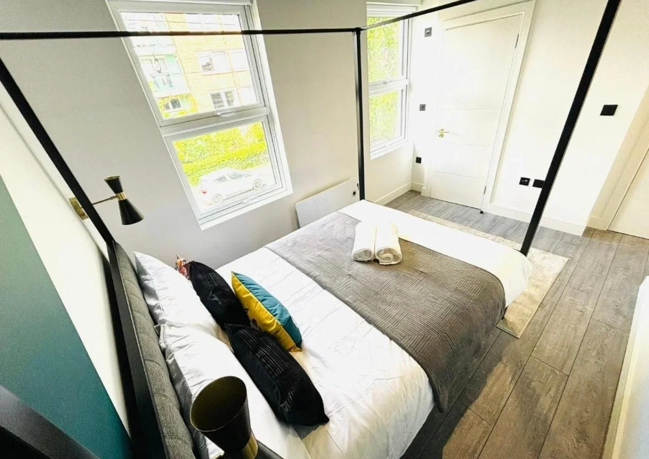 Flat Etta Street in Greater London
