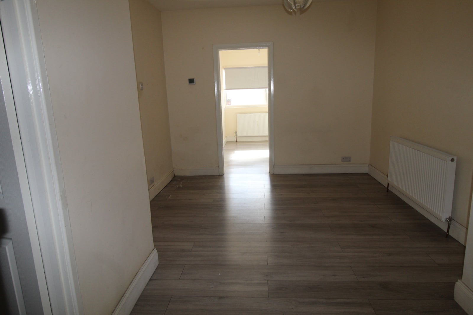 Flat Cranborne Waye in Greater London