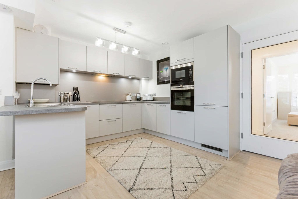 Flat Broomhill Avenue in Glasgow