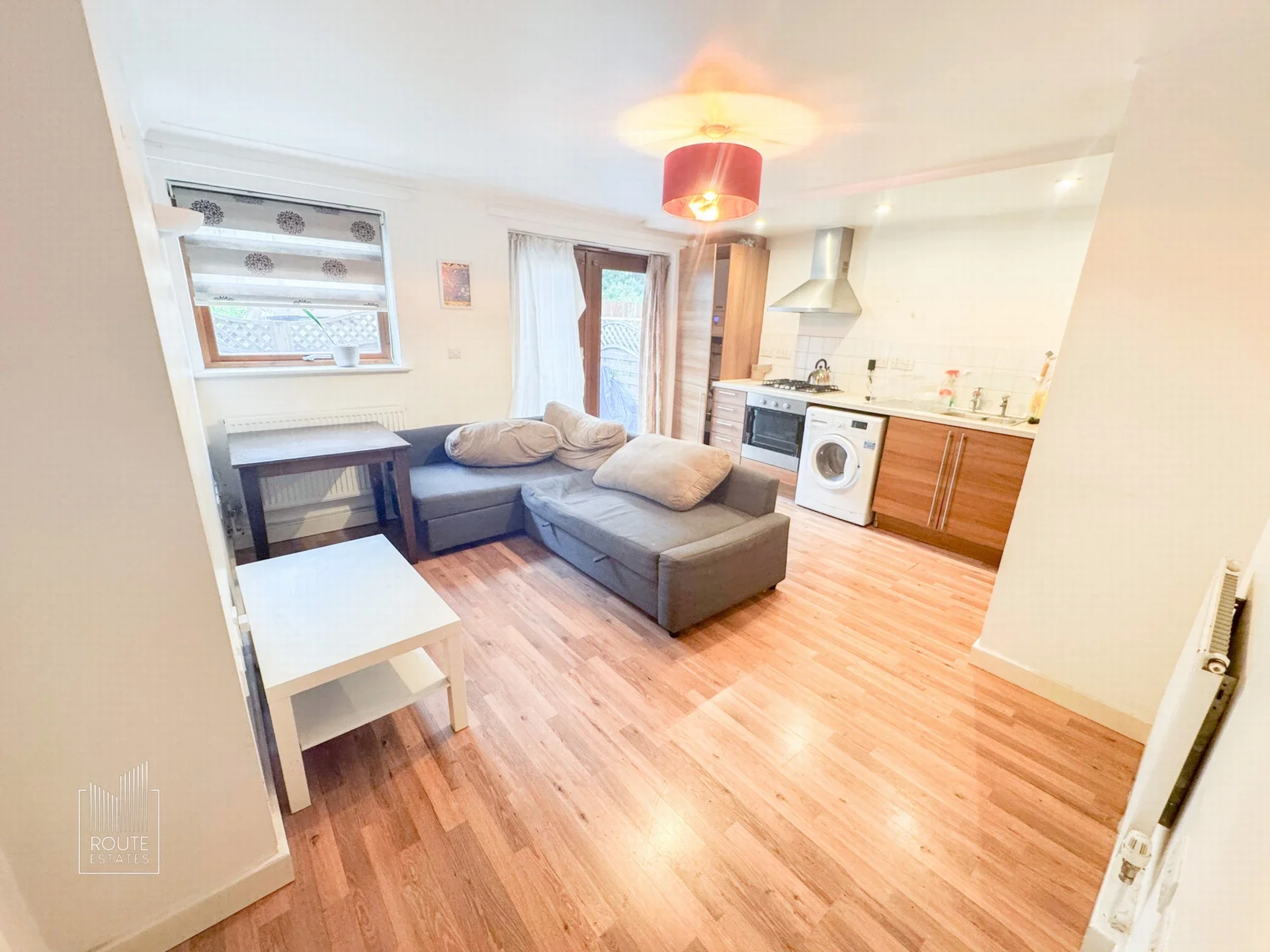 Flat Cazenove Road in Greater London