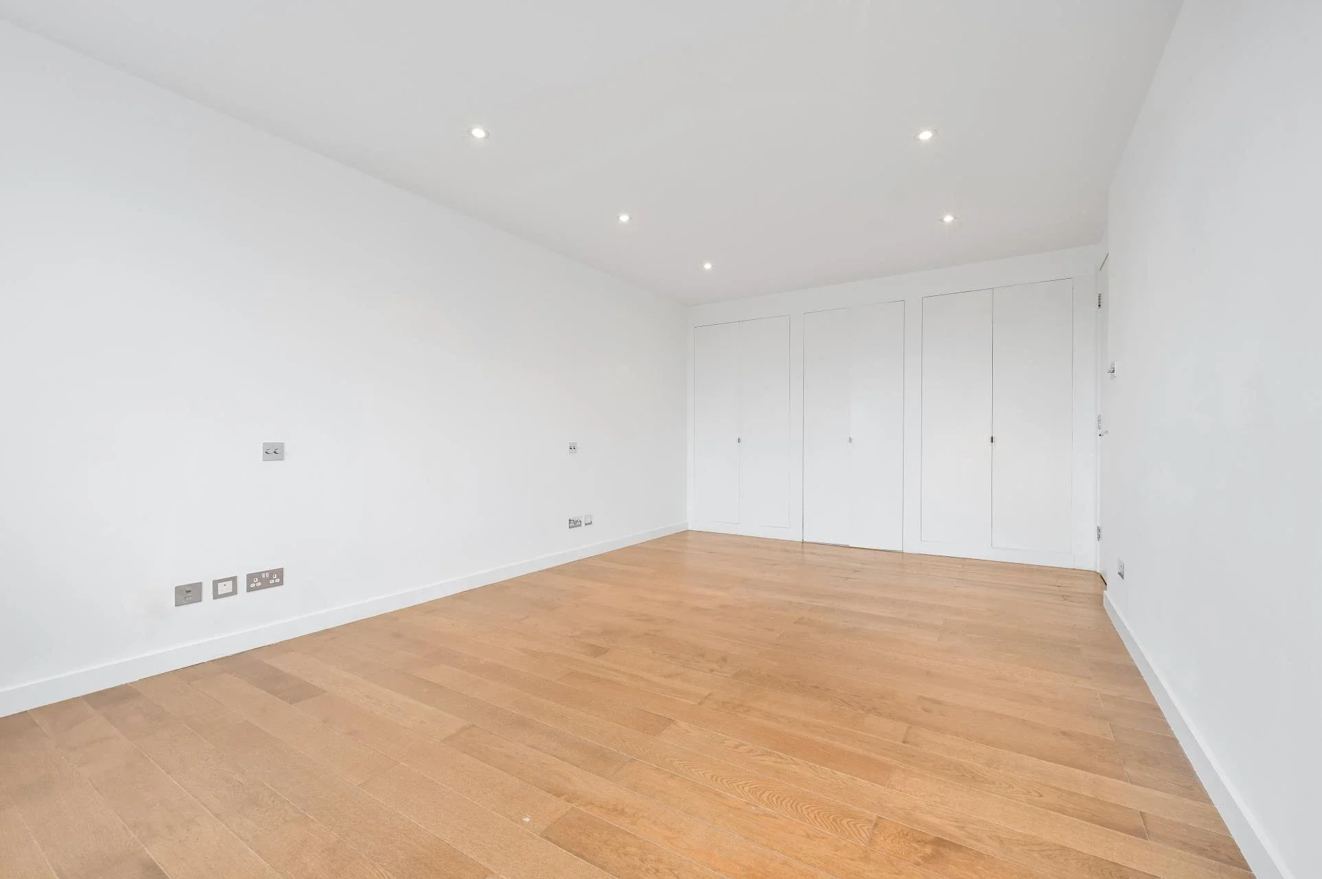 Flat Wellington Road in City of Westminster