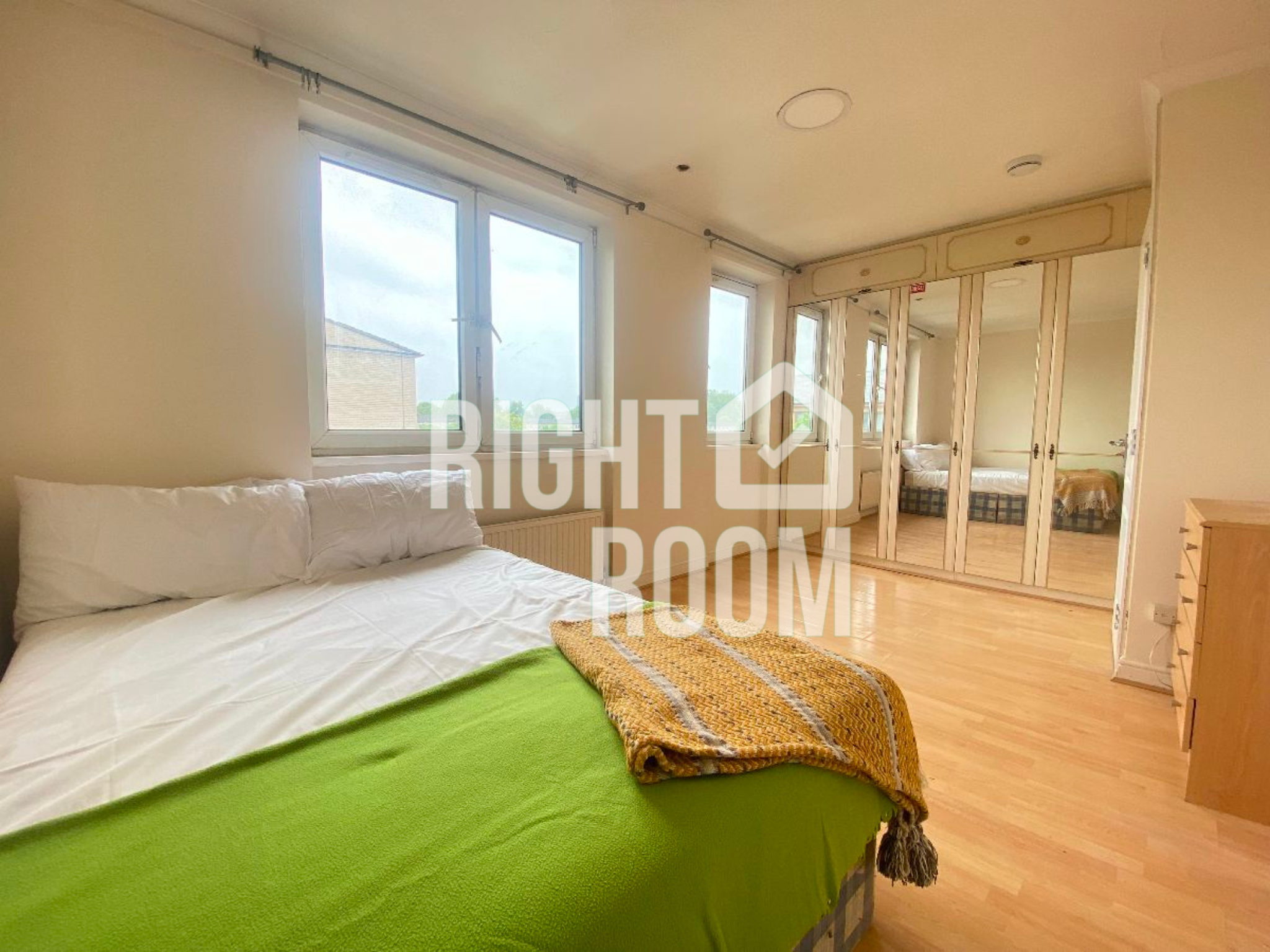 Room Stebondale Street in Greater London