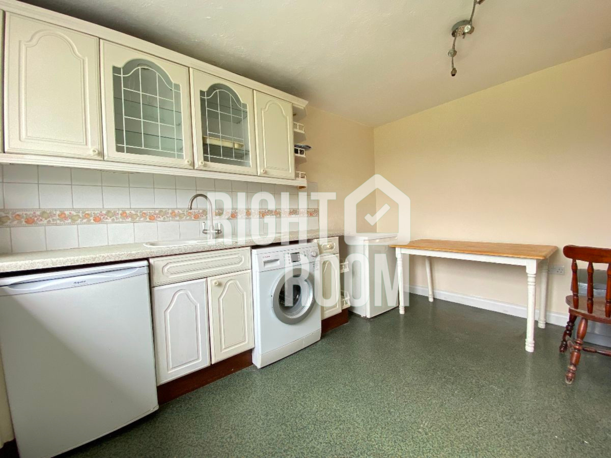 Room Stebondale Street in Greater London