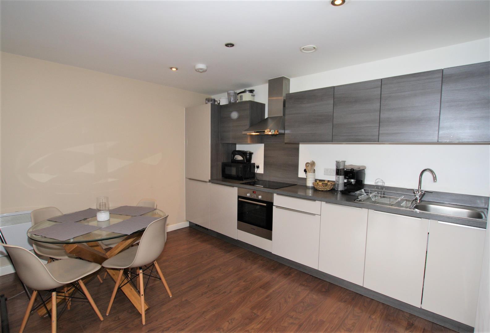 Flat Sillavan Way in Salford