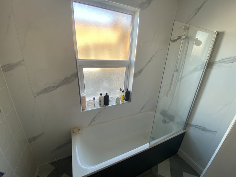 Room Boston Road in Greater London