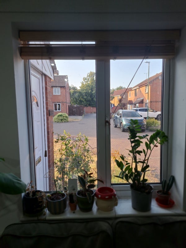 Room Cropton Crescent in Nottingham