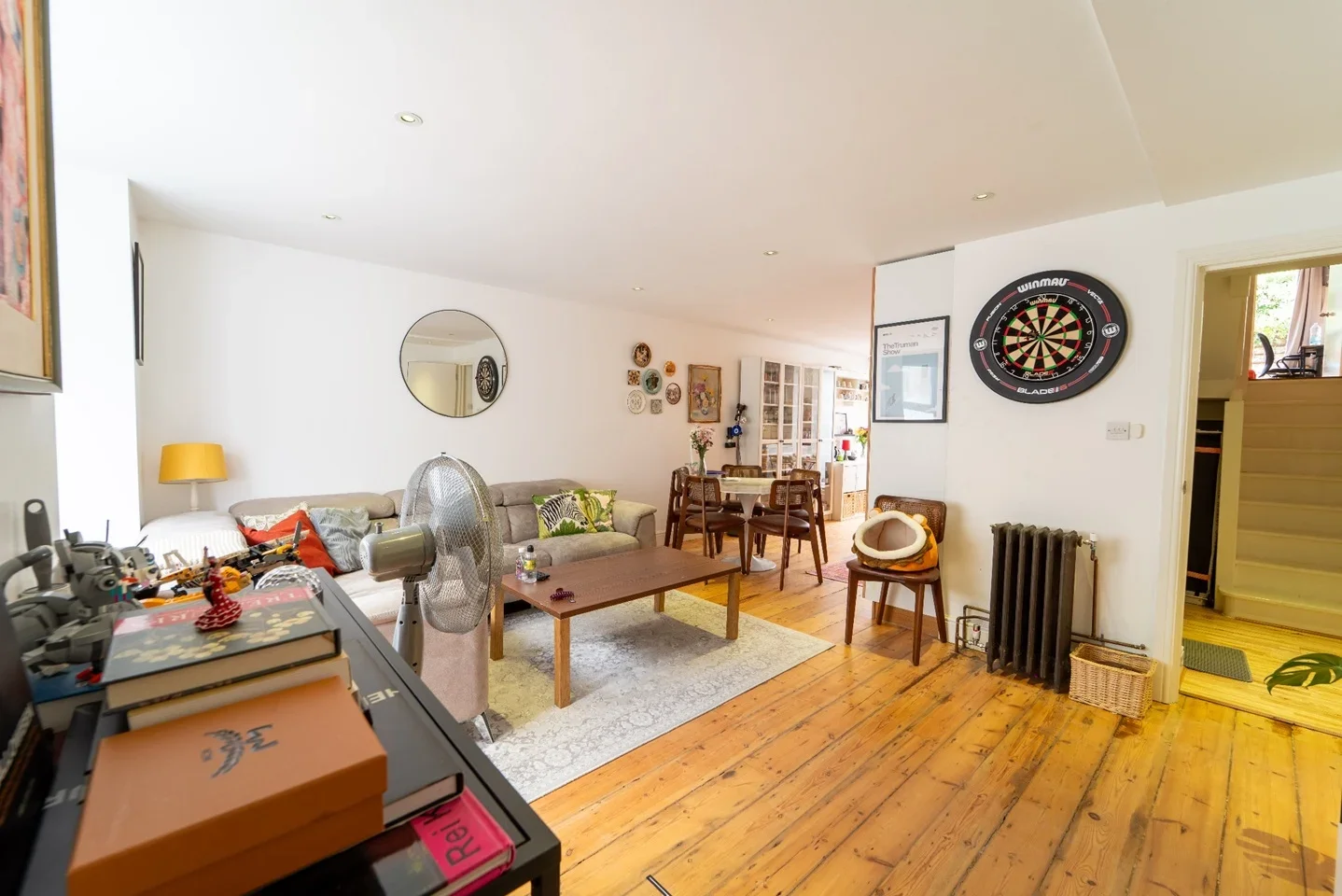 Flat Reighton Road in Greater London
