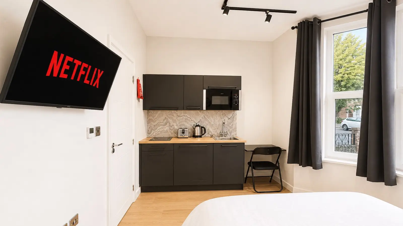 Flat Nelson Gardens in Greater London