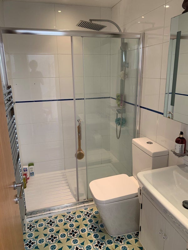 Flat Saltoun Road in Greater London