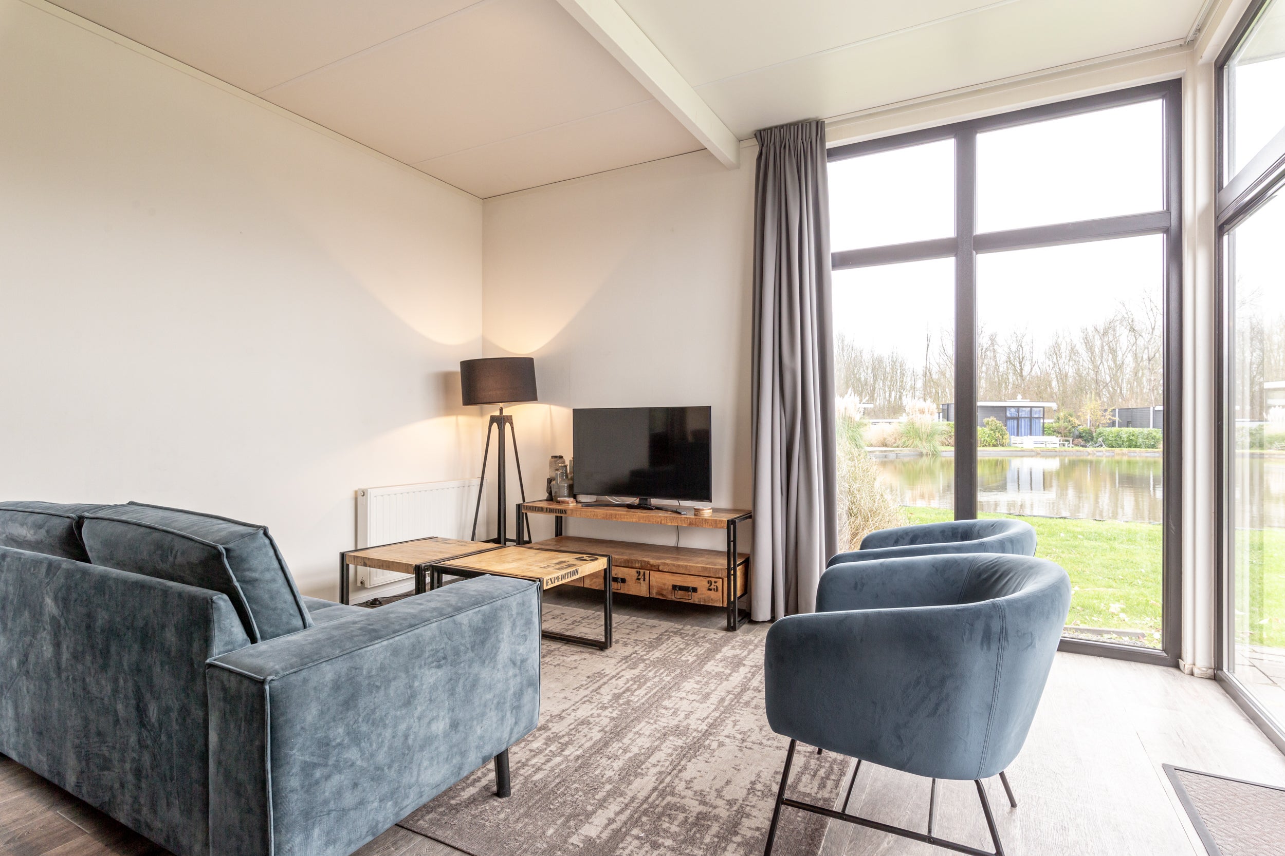 Vrijstaande woning te koop: Zuiderweg 2R-0251, Halfweg