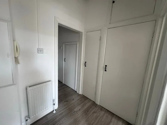 Flat Talgarth Road in Greater London