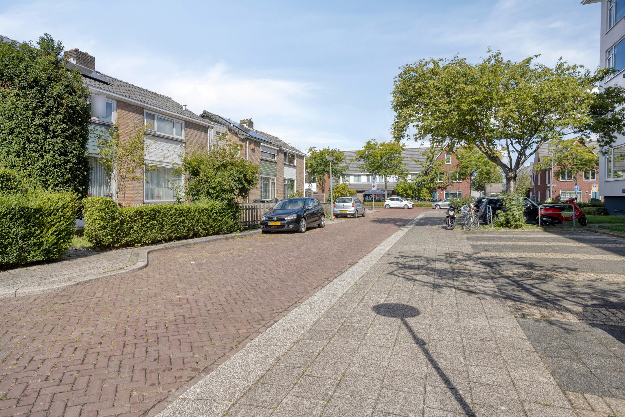 Tussenwoning te koop: Van Aerssenstraat 7, Dordrecht