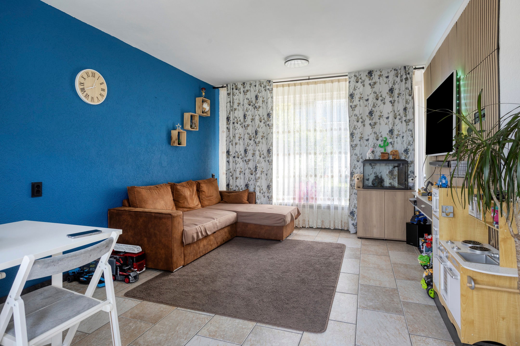 Tussenwoning te koop: Van Aerssenstraat 7, Dordrecht
