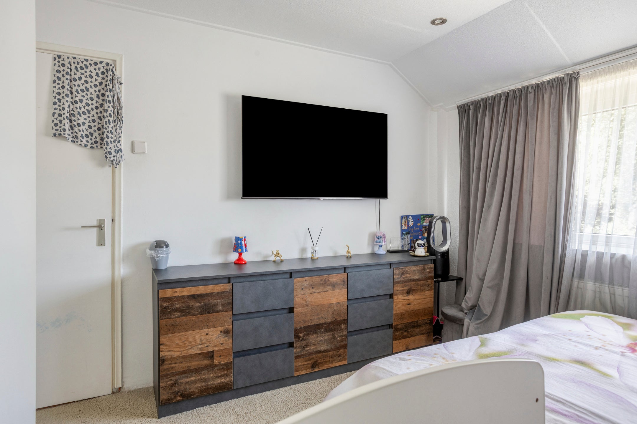 Tussenwoning te koop: Van Aerssenstraat 7, Dordrecht