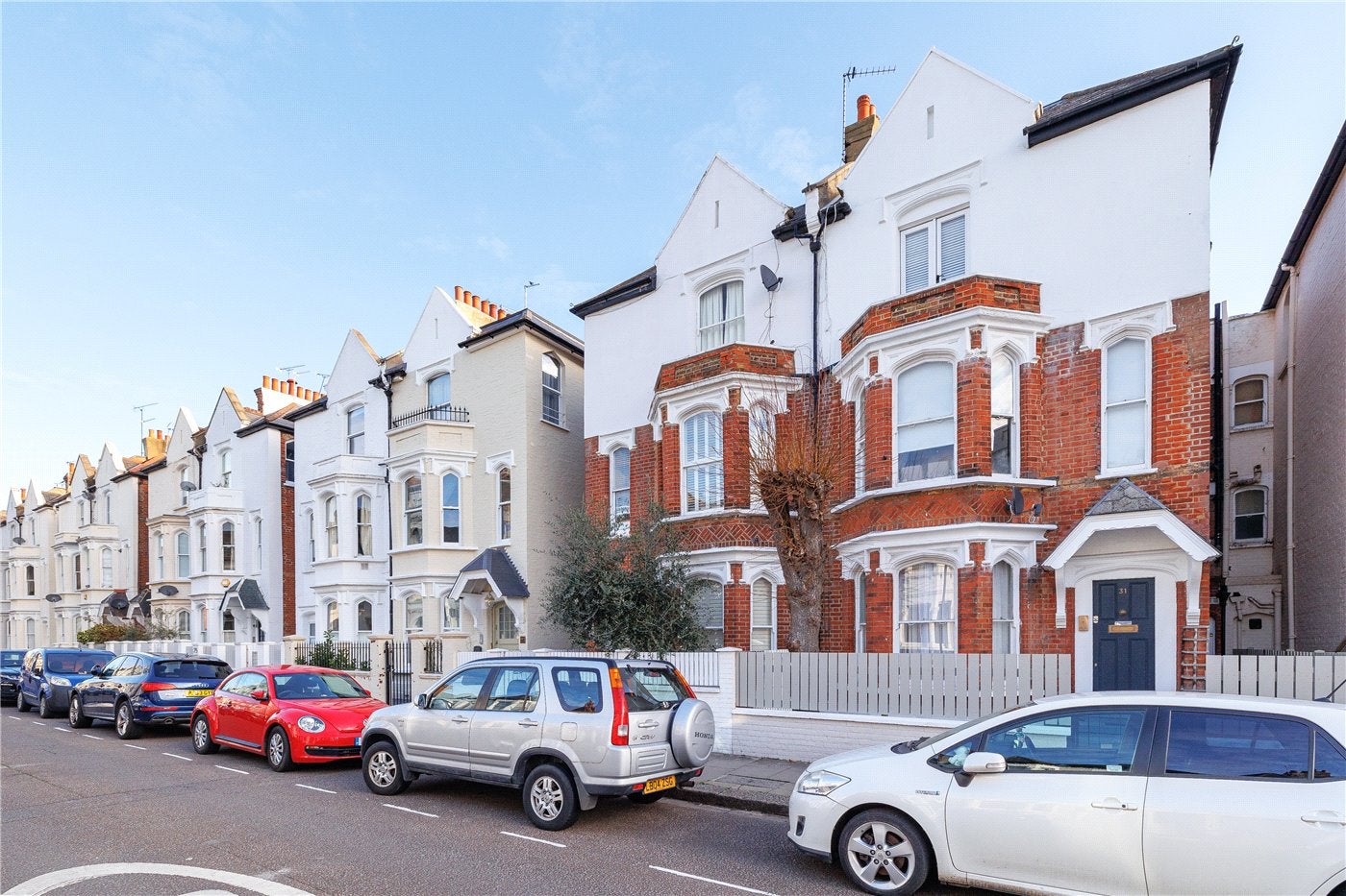 Flat Whittingstall Road in Greater London