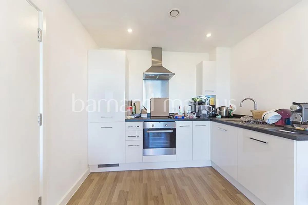 Flat Bloemfontein Road in Greater London
