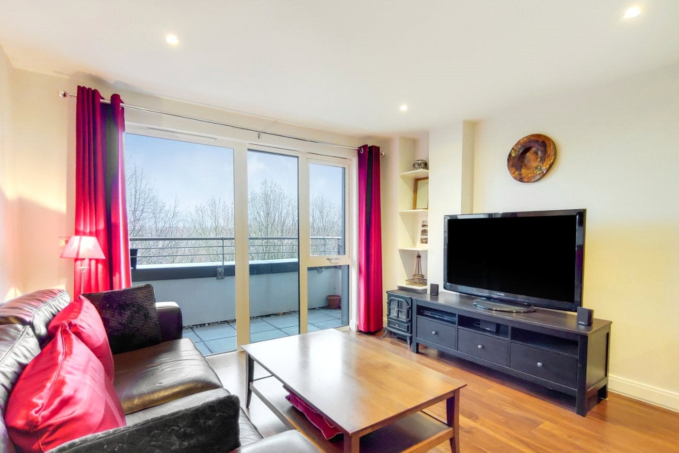 Flat Lough Road in Greater London