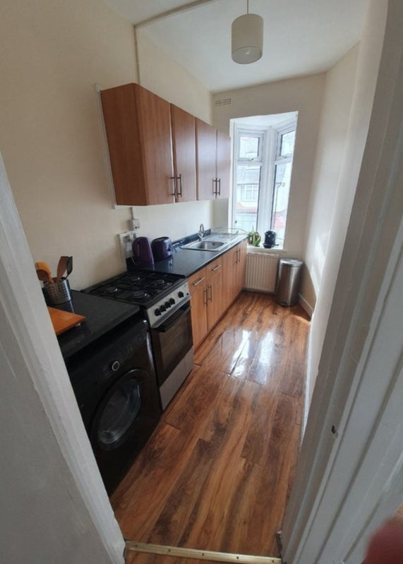 Room Ravenfield Road in Greater London