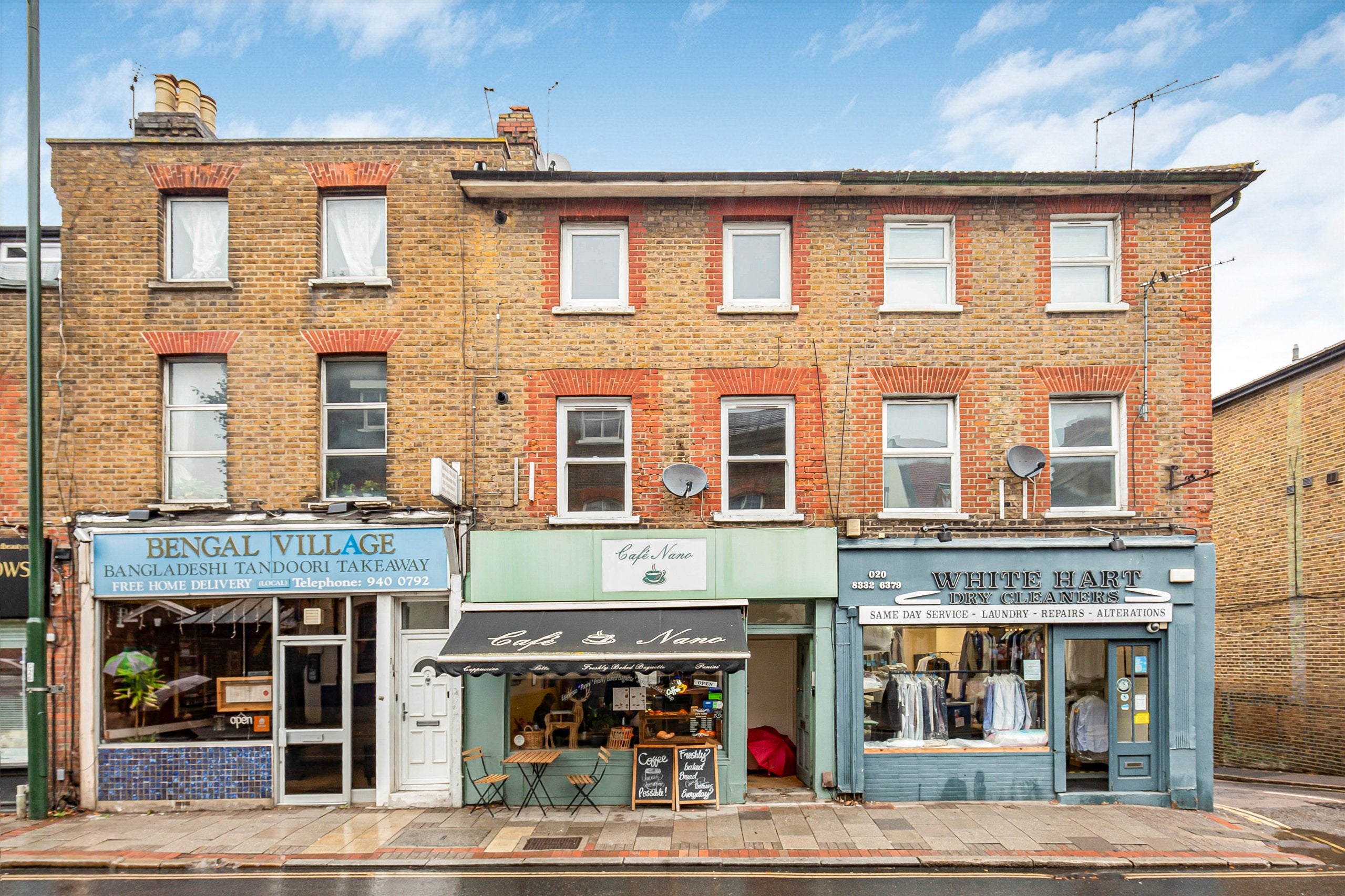 Flat Sheen Road in Greater London