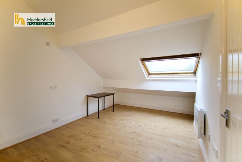 Flat Bradford Road in Kirklees