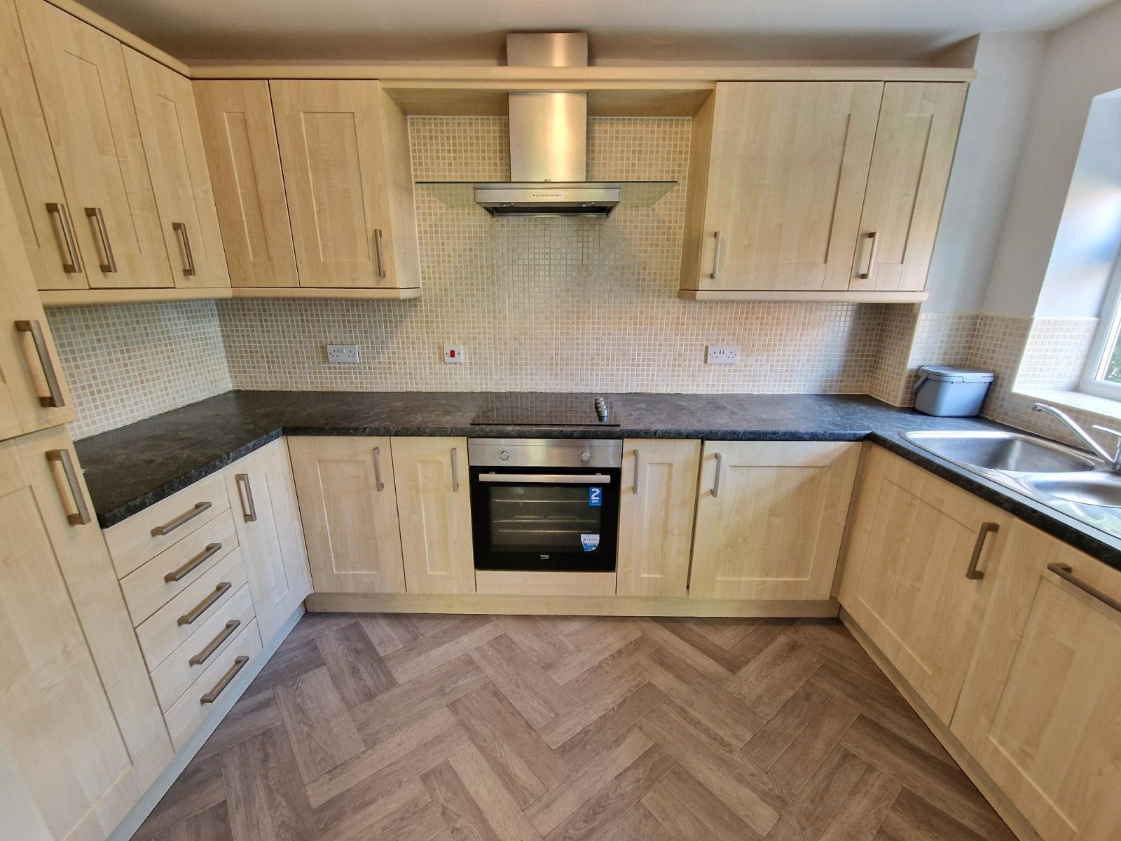 House Forty Steps in Anlaby