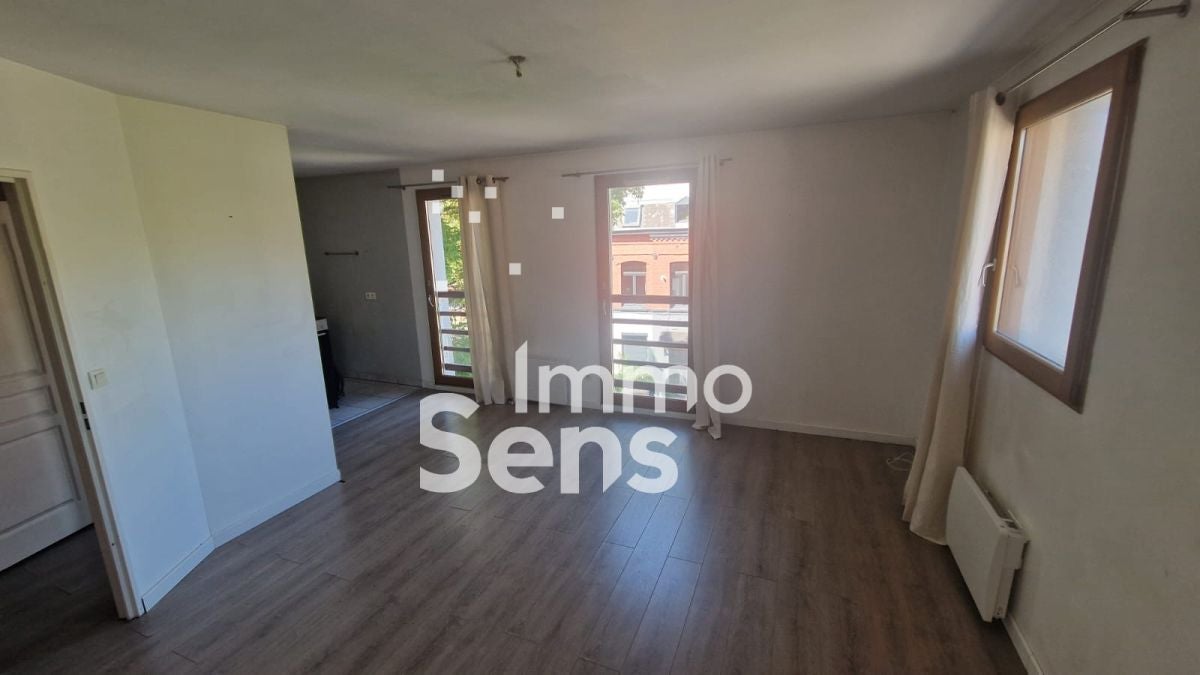 Appartement Rue du Faubourg de Roubaix à Lille