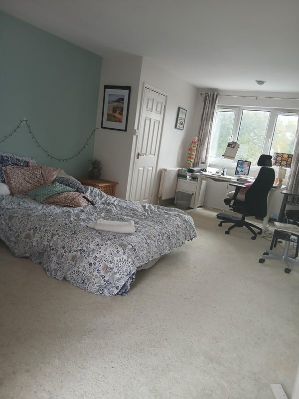 Room Kimberley Terrace in Cardiff