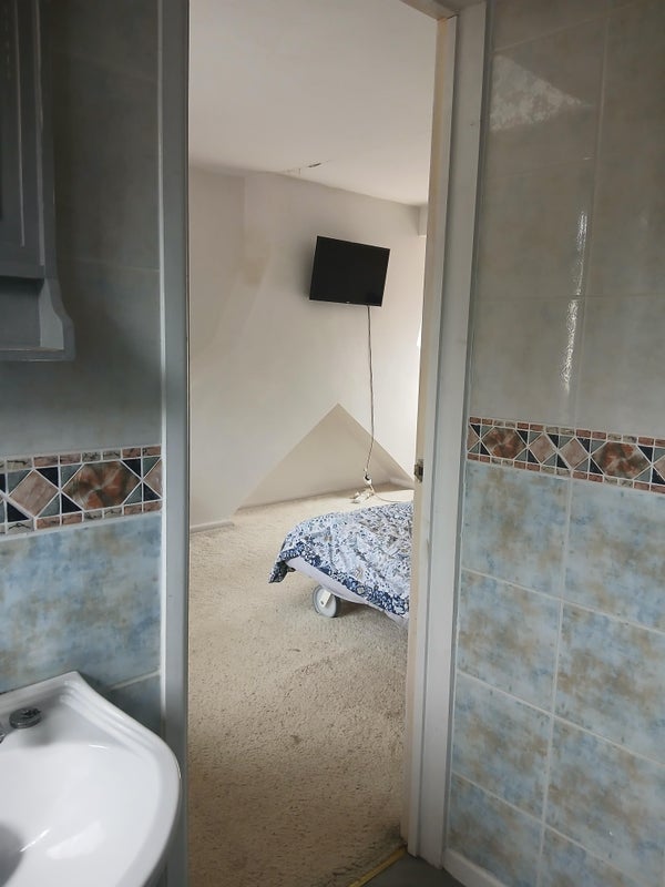 Room Kimberley Terrace in Cardiff