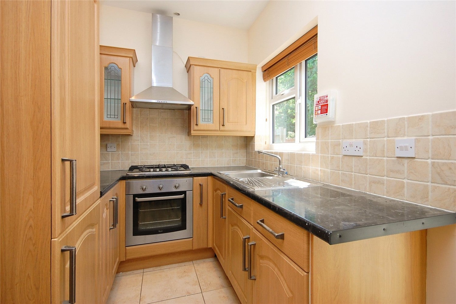 Flat Chichele Road in Greater London
