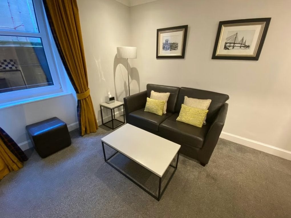 Flat Morrison Street in City of Edinburgh
