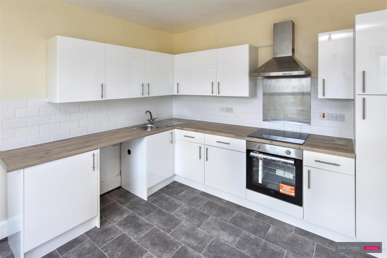 Flat Sandhurst Road in Tunbridge Wells