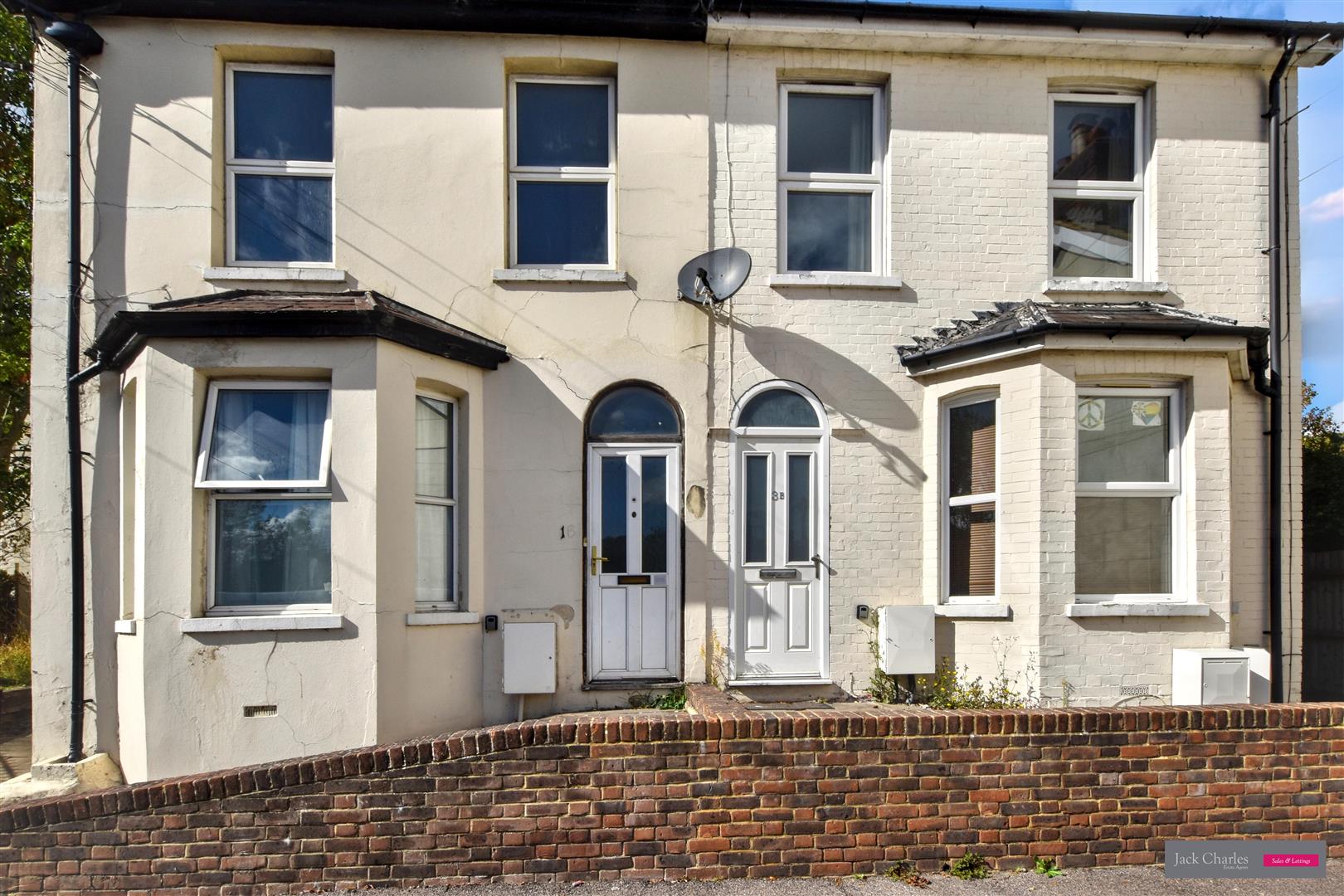 Flat Sandhurst Road in Tunbridge Wells